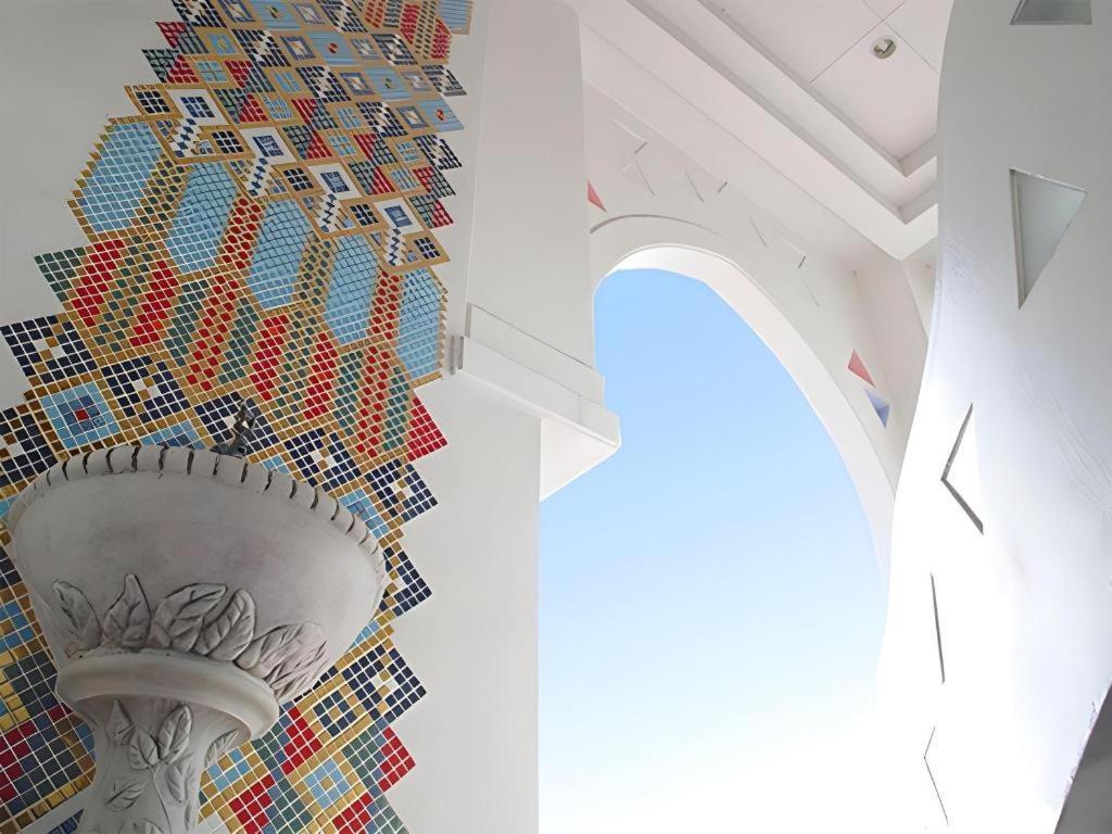 Arabian Art Hotel & Gallery Onjuku Extérieur photo