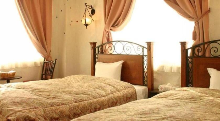 Arabian Art Hotel & Gallery Onjuku Extérieur photo