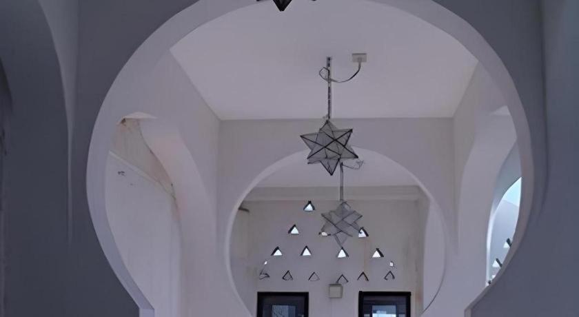Arabian Art Hotel & Gallery Onjuku Extérieur photo