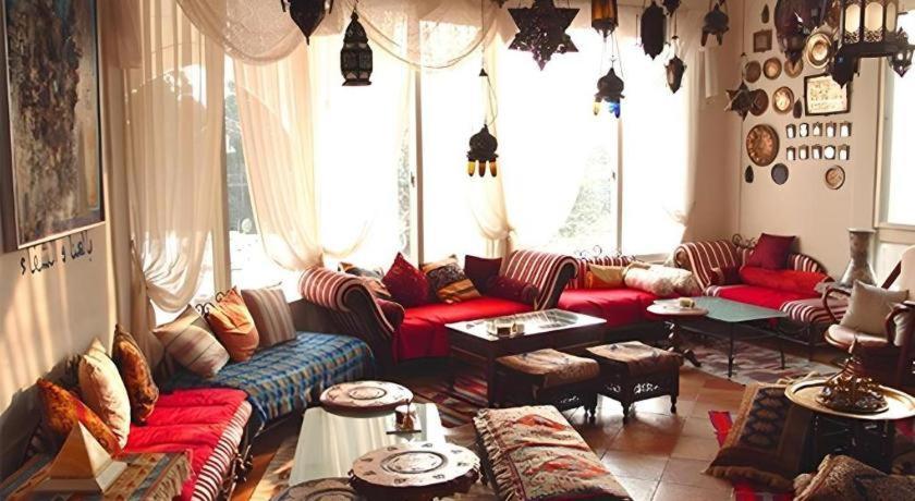Arabian Art Hotel & Gallery Onjuku Extérieur photo